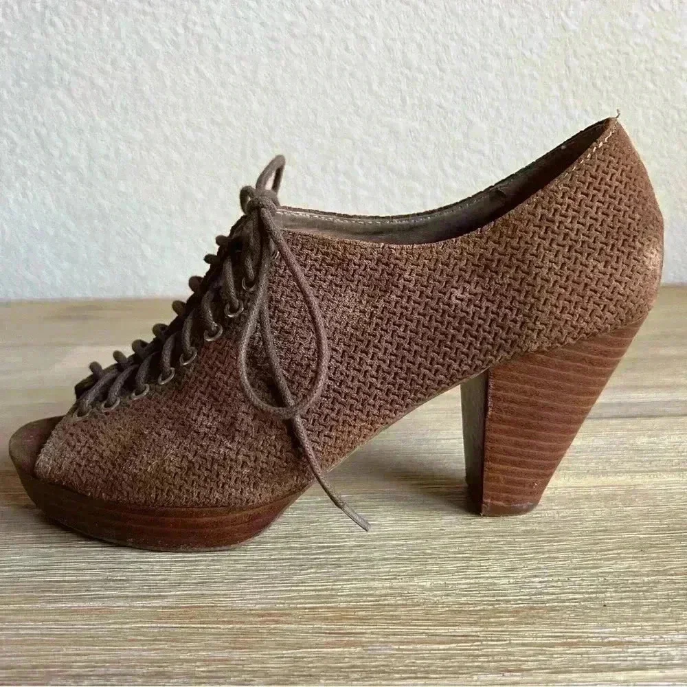 Jeffrey Campbell Anthropology Roosevelt Cone Heel Women’s Size 8 Brown Suede
